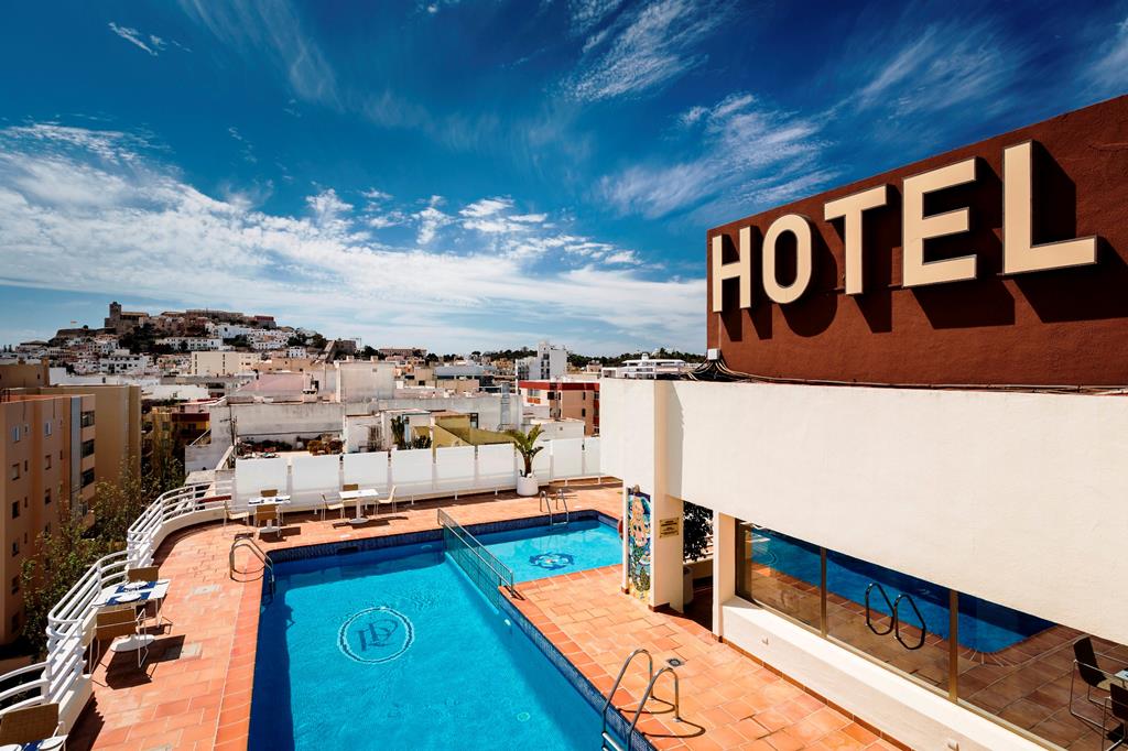 Royal Plaza Beste koop! Euro 830.00