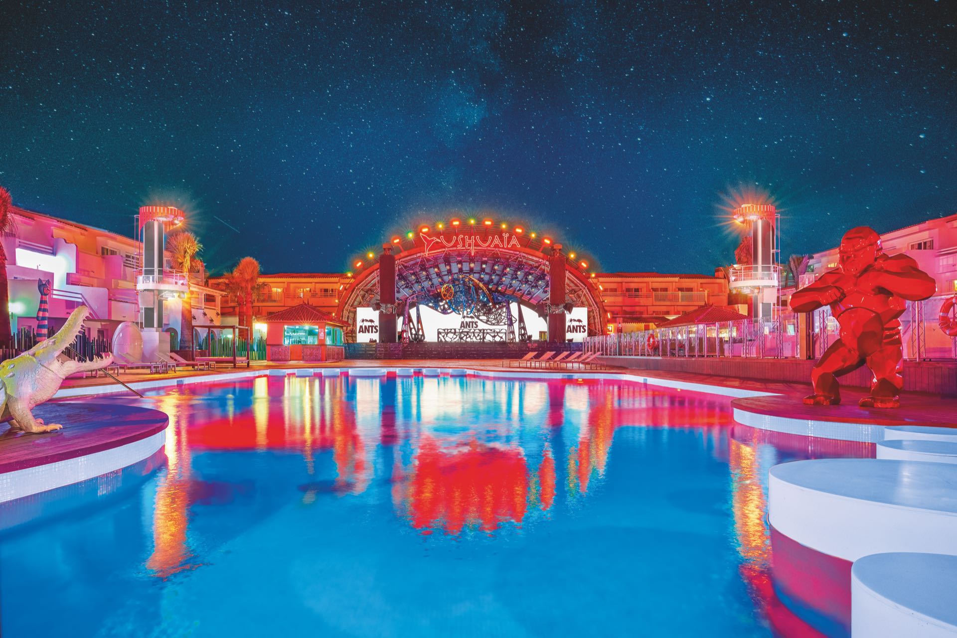 Ushuaïa Ibiza Beach Hotel & The Unexpected Ibiza Hotel Sant Jordi de ses Salines 5 sterren
