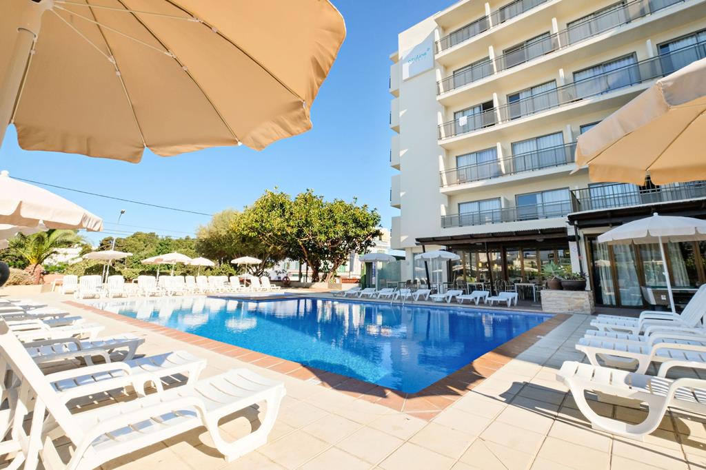 AzuLine Hotel S'Anfora & Fleming Beste koop! Euro 856.00