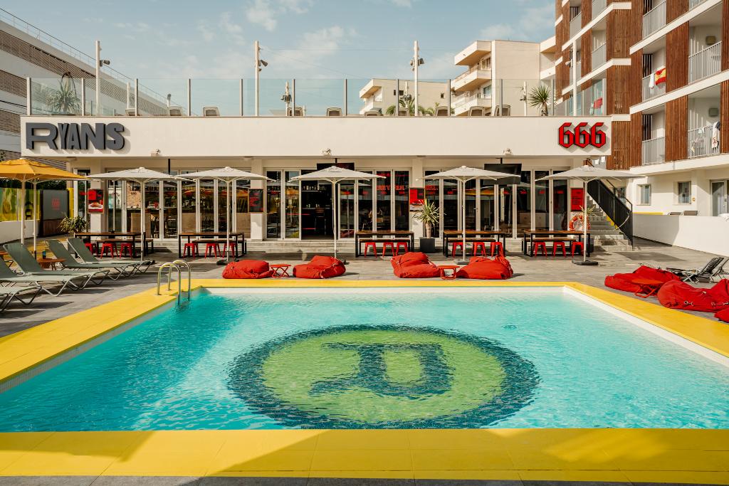 Ryans Ibiza Apartments Ibiza-stad 3 sterren